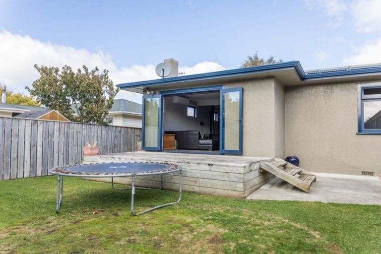 Photo of property in 19 Smith Street, Dannevirke, 4930