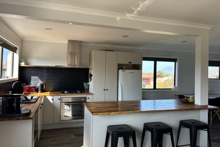 Photo of property in 11 Highland Drive, Pukete, Hamilton, 3200