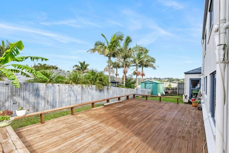 Photo of property in 12 Roy Maloney Drive, Henderson, Auckland, 0612