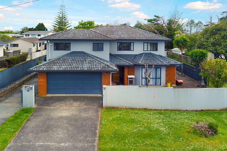 Photo of property in 42a Totara Road, Te Atatu Peninsula, Auckland, 0610