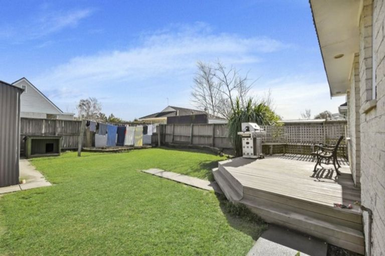 Photo of property in 355 Main North Road, Redwood, Christchurch, 8051