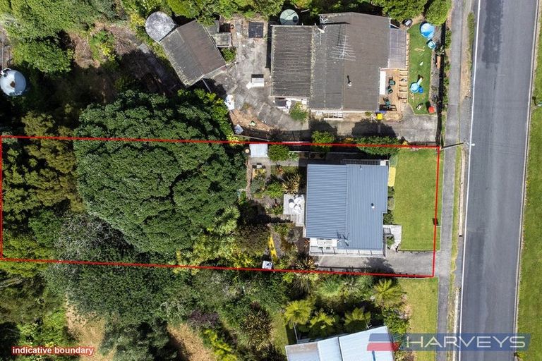Photo of property in 88 Howard Road, Orere Point, Papakura, 2585