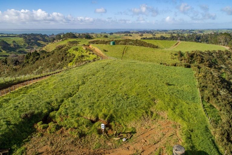Photo of property in 80 Grahams Beach Road, Manukau Heads, Awhitu, 2684