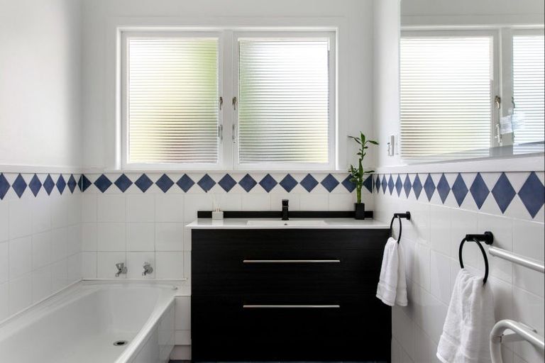 Photo of property in 49 Ayton Street, Mangapapa, Gisborne, 4010