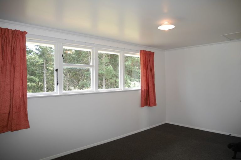 Photo of property in 7-9 York Place, Cannons Creek, Porirua, 5024