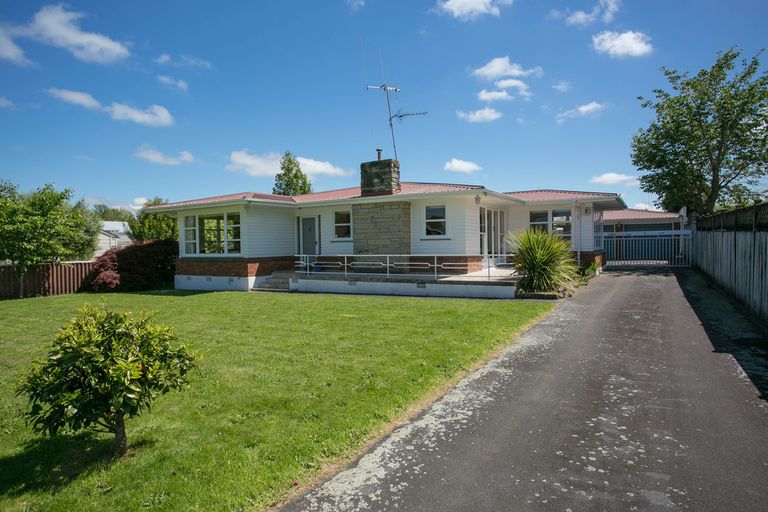 Photo of property in 20 Clare Street, Cambridge, 3434