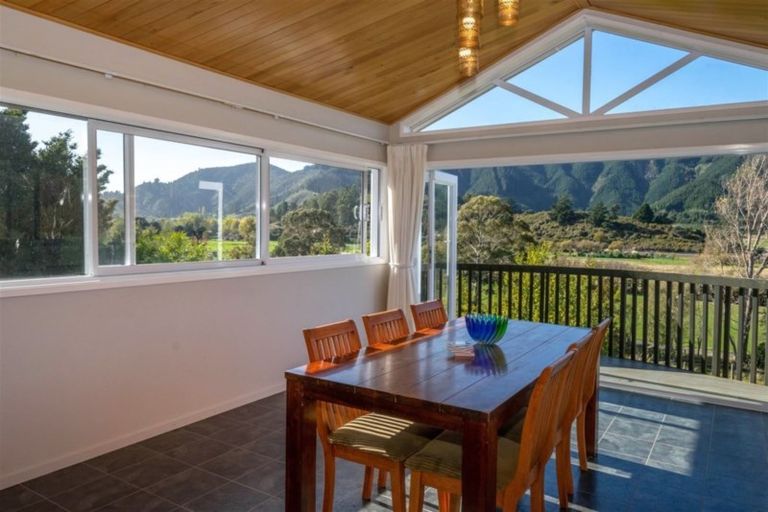 Photo of property in 33 Lindens Road, Mount Pleasant, Blenheim, 7273