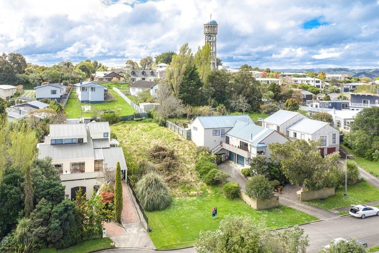 Photo of property in 13 D'arcy Road, Bastia Hill, Wanganui, 4500