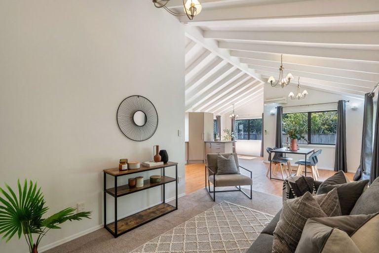 Photo of property in 372 Arapaepae Road South, Levin, 5571