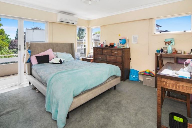 Photo of property in 9 Ingleton Terrace, Fairfield, Hamilton, 3214