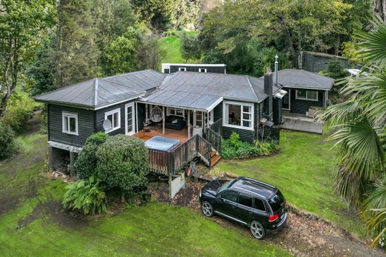 Photo of property in 48 Little Bush Road, Puketitiri, Napier, 4184