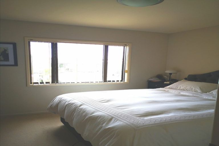 Photo of property in The Grange, 42/92 Bush Road, Albany, Auckland, 0632