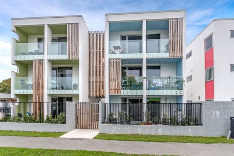 Photo of property in 6/283 Brougham Street, Sydenham, Christchurch, 8023