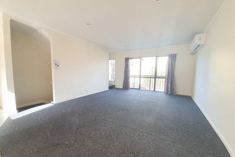 Photo of property in 6/8 Margan Avenue, New Lynn, Auckland, 0600