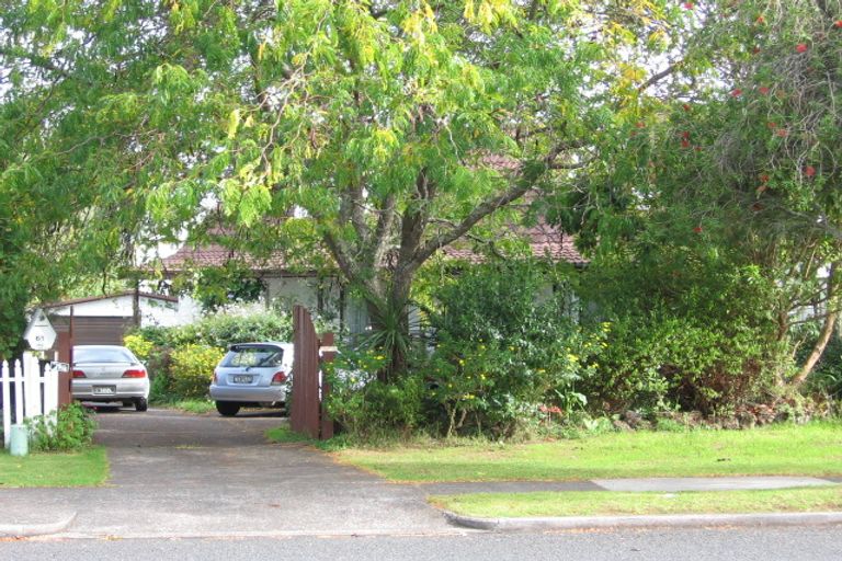 Photo of property in 61 Sunderlands Road, Half Moon Bay, Auckland, 2012