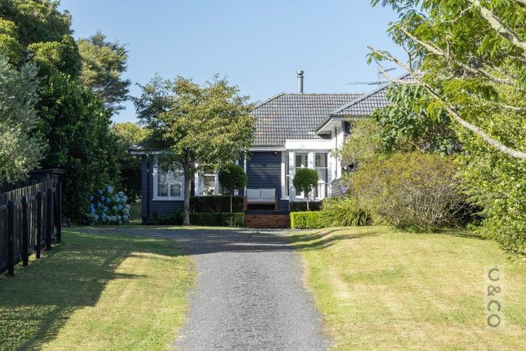 Photo of property in 11 Elliot Street, Riverhead, 0820