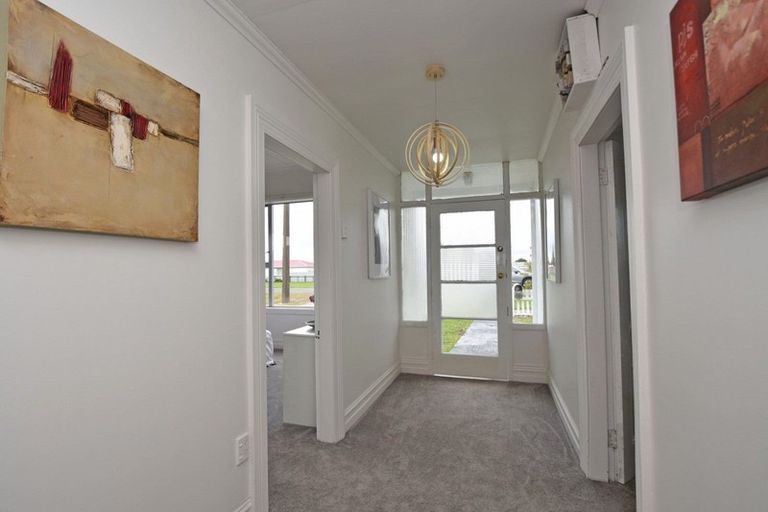 Photo of property in 22 Melvin Street, Edendale, 9825