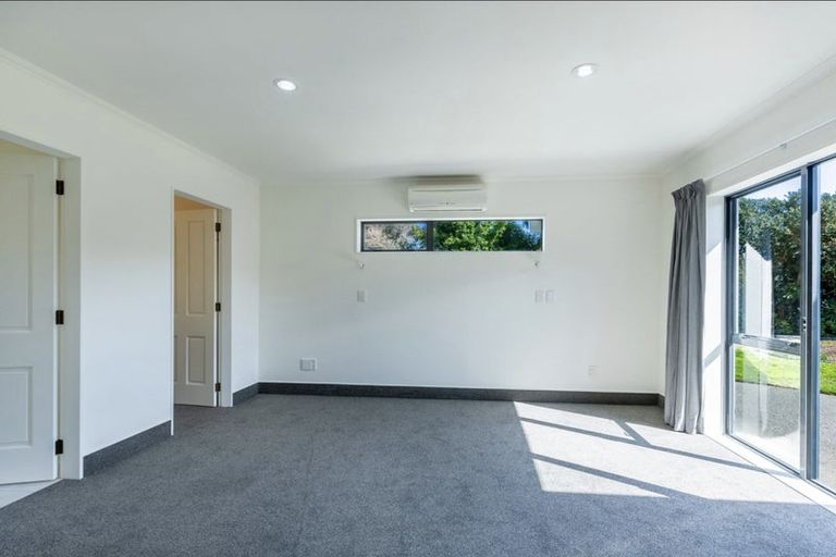 Photo of property in 8 Cedar Drive, Paraparaumu Beach, Paraparaumu, 5032