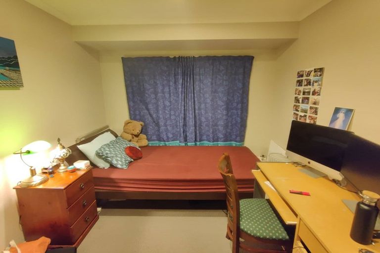 Photo of property in 24 Aragon Grove, Kingsley Heights, Upper Hutt, 5018