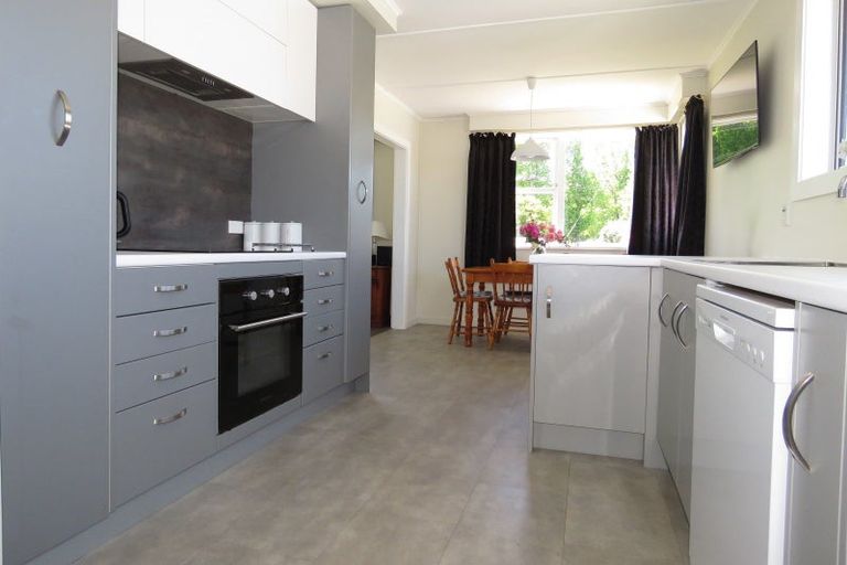 Photo of property in 2 Crampton Road, Reefton, 7830