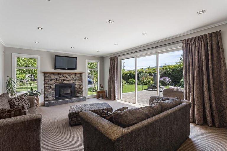 Photo of property in 356 Riccarton Road West, Mosgiel, 9092