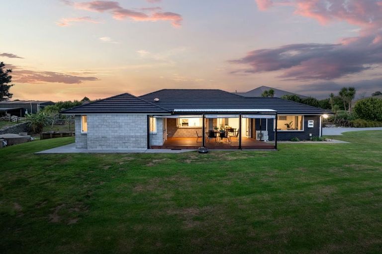 Photo of property in 66 Karanui Road, Te Kamo, Kamo, 0185