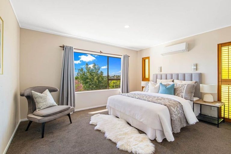 Photo of property in 99 John Downs Drive, Browns Bay, Auckland, 0630