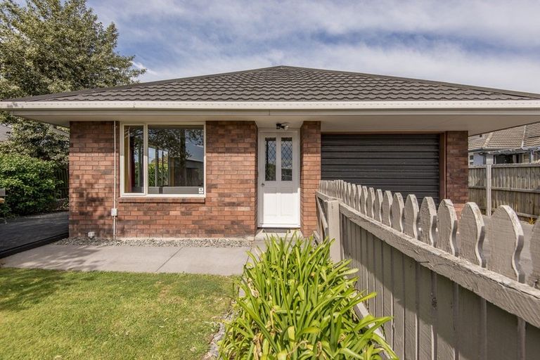 Photo of property in 1/104 Bassett Street, Burwood, Christchurch, 8083