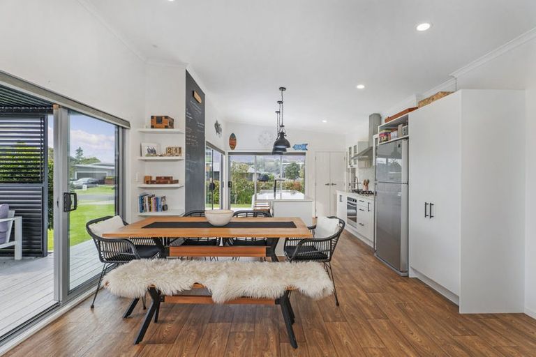 Photo of property in 3 Voyager Place, Cooks Beach, Whitianga, 3591