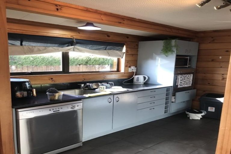 Photo of property in 10a Bunnythorpe Road, Papakura, 2110