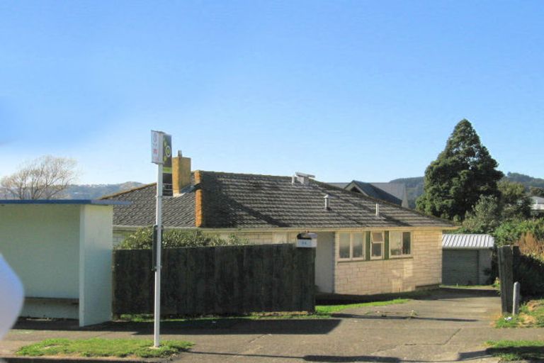 Photo of property in 55 Takapuwahia Drive, Takapuwahia, Porirua, 5022