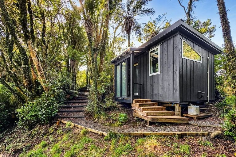 Photo of property in 1004 Plymouth Road, Koru, New Plymouth, 4374