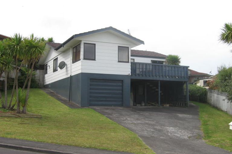 Photo of property in 5 Tableau Place, Totara Vale, Auckland, 0629