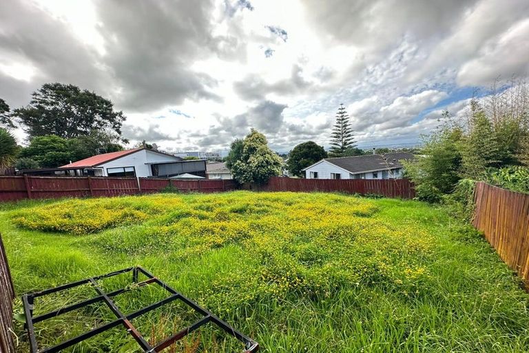 Photo of property in 30 Royal Road, Massey, Auckland, 0614