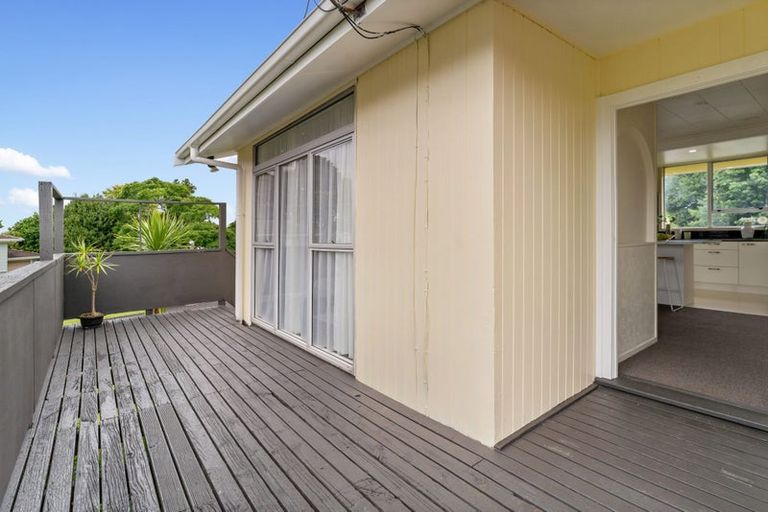 Photo of property in 4 Chibnall Place, Conifer Grove, Takanini, 2112
