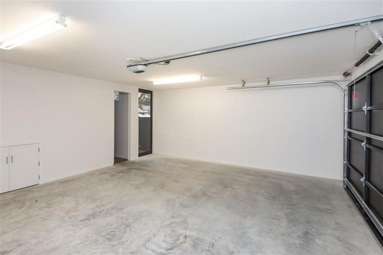 Photo of property in 1/3 Taylors Avenue, Bryndwr, Christchurch, 8052