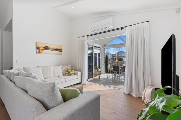 Photo of property in 5 Mollisia Lane, Papamoa Beach, Papamoa, 3118