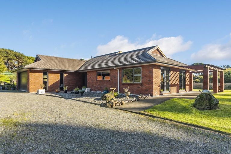 Photo of property in 8 Jacks Bush Road, Waikanae, 5391