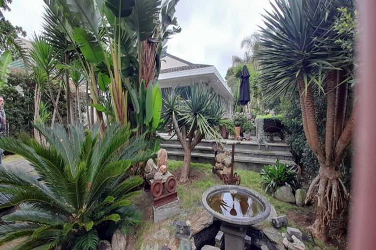 Photo of property in 22 Leaming Place, Clarks Beach, 2122