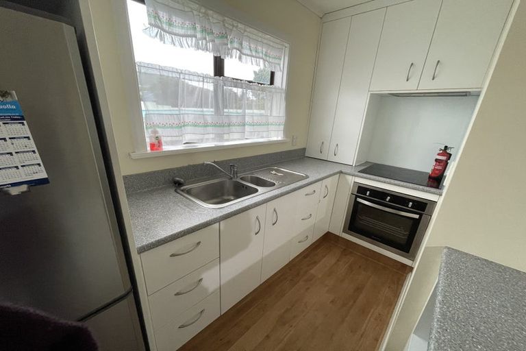 Photo of property in 70 Derwent Street, Island Bay, Wellington, 6023