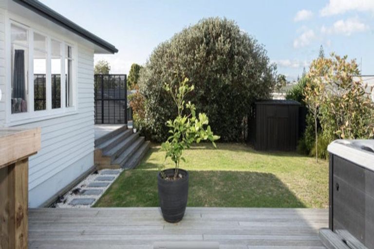 Photo of property in 17 Crane Street, Mount Maunganui, 3116