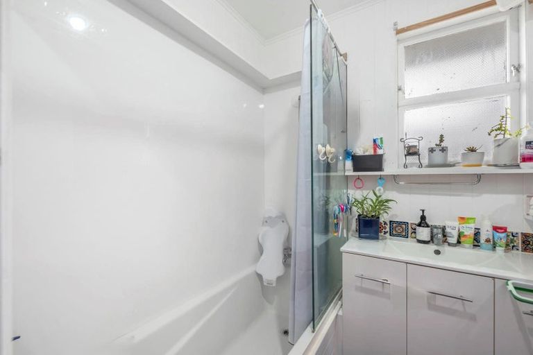 Photo of property in 19 Harold Crescent, Fordlands, Rotorua, 3015