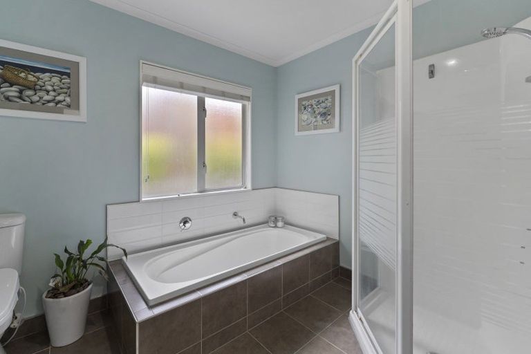 Photo of property in 58 Wood Leigh, Paraparaumu Beach, Paraparaumu, 5032