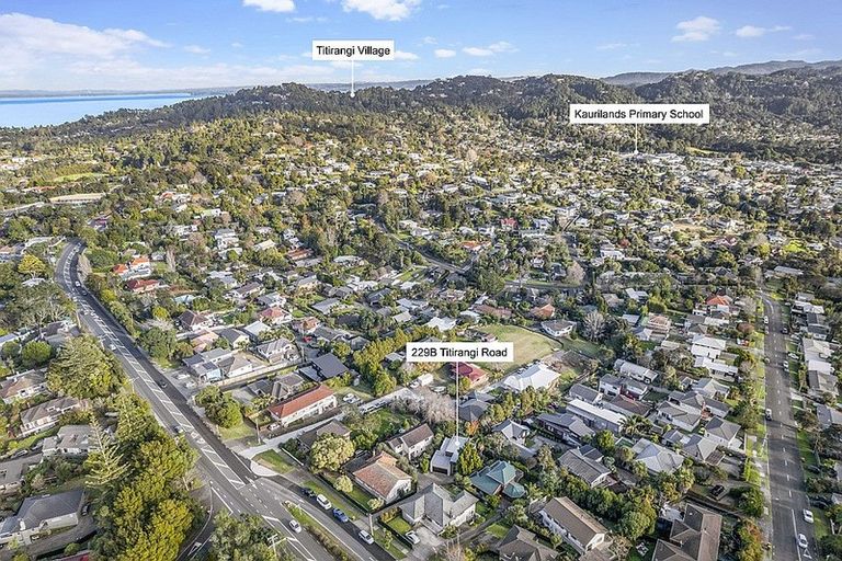 Photo of property in 229b Titirangi Road, Titirangi, Auckland, 0604