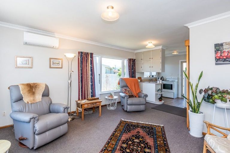 Photo of property in 2 Windsor Place, Levin, 5510