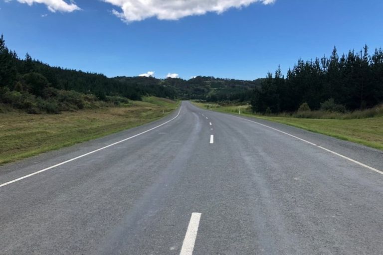 Photo of property in 11 Rongoa Road, Okura Bush, Silverdale, 0794