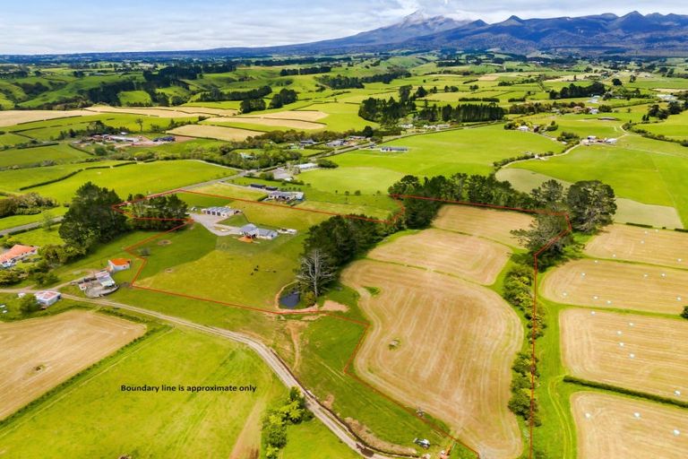 Photo of property in 1270 Mangorei Road, Mangorei, New Plymouth, 4371
