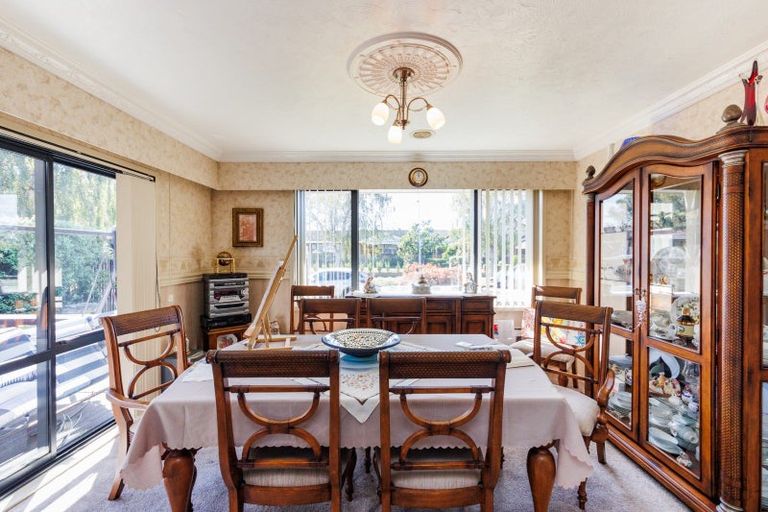 Photo of property in 15 Kentucky Way, Awapuni, Palmerston North, 4412