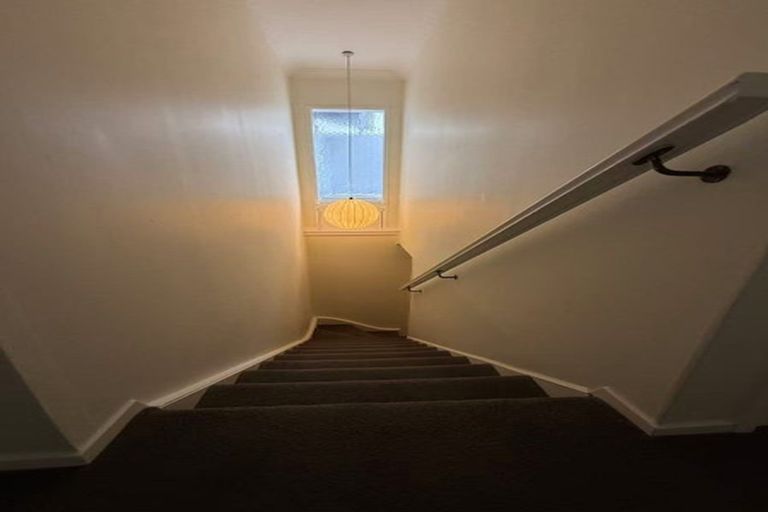 Photo of property in 47a Aberdeen Road, Castor Bay, Auckland, 0620