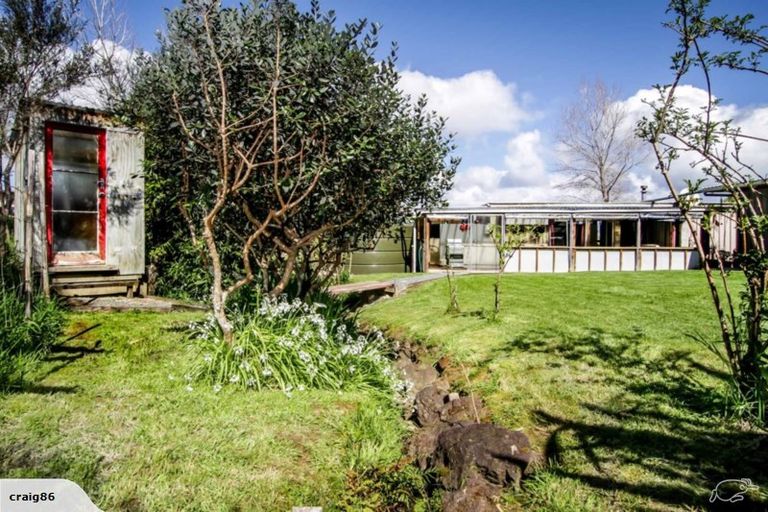 Photo of property in 100 Motukaraka Point Road, Kohukohu, 0491